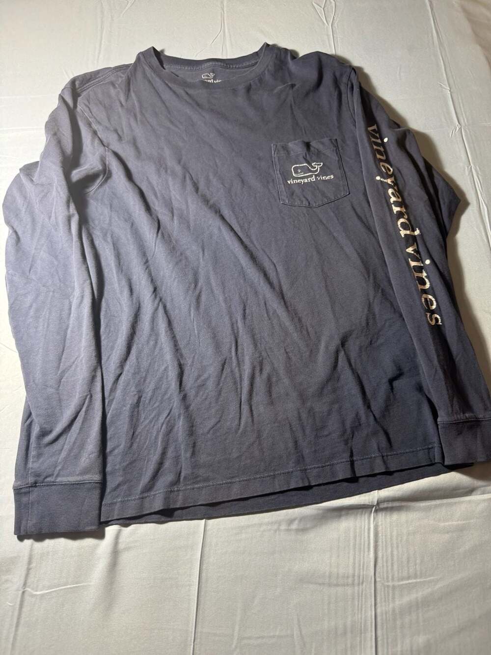 Vineyard Vines Men's Long Sleeve Whale Logo Pocket T-Shirt in Navy